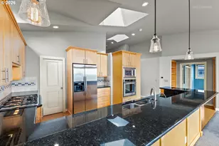 6719 S Corbett Ave, Portland, OR 97219 - Photo 12