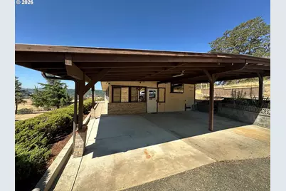 141 Mountainspring Ln, Sutherlin, OR 97479 - Photo 32