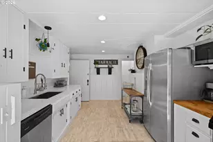 23620 State Hwy 38, Elkton, OR 97436 - Photo 14