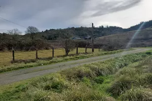 161 Vintage Ln, Myrtle Creek, OR 97457 - Photo 2