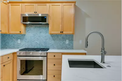 2257 SE 76th Ave, Portland, OR 97215 - Photo 10