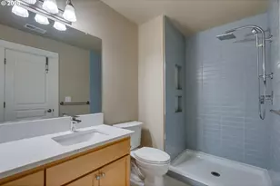 2257 SE 76th Ave, Portland, OR 97215 - Photo 22