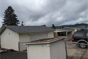 133 S Gateway Blvd, Cottage Grove, OR 97424 - Photo 12
