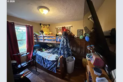 2460 E St, Springfield, OR 97477 - Photo 22