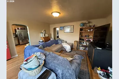 2460 E St, Springfield, OR 97477 - Photo 6