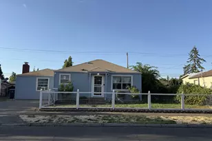 2460 E St, Springfield, OR 97477 - Photo 32