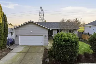 7611 NE 67th St, Vancouver, WA 98662 - Photo 2