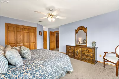 16063 SW Westminster Dr, Tigard, OR 97224 - Photo 18