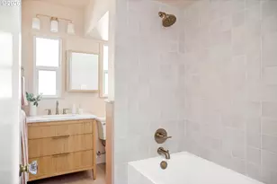 3037 NE Skidmore St, Portland, OR 97211 - Photo 18