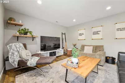 15915 Harold Ave, Milwaukie, OR 97267 - Photo 4