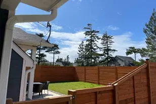 88051 Lake Point Dr, Florence, OR 97439 - Photo 24