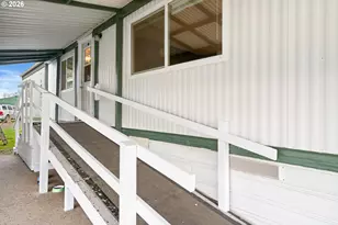 7080 Thurston Rd, Springfield, OR 97478 - Photo 2