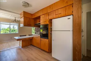 1077 F St, Coos Bay, OR 97420 - Photo 14