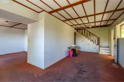 1077 F St, Coos Bay, OR 97420 - Photo 34