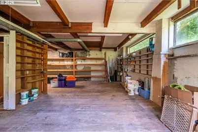 1077 F St, Coos Bay, OR 97420 - Photo 36