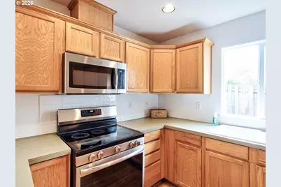23041 SW Schamburg Dr, Sherwood, OR 97140 - Photo 4
