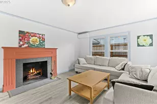 6824 N Commercial Ave, Portland, OR 97202 - Photo 10