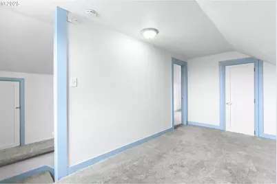 6824 N Commercial Ave, Portland, OR 97202 - Photo 38