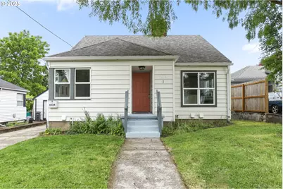 6824 N Commercial Ave, Portland, OR 97202 - Photo 1