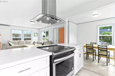 6824 N Commercial Ave, Portland, OR 97202 - Photo 22