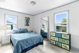 6824 N Commercial Ave, Portland, OR 97202 - Photo 24