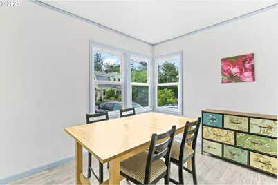 6824 N Commercial Ave, Portland, OR 97202 - Photo 18