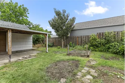 6824 N Commercial Ave, Portland, OR 97202 - Photo 48