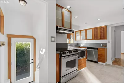 4415 NE Valley View Ln, Vancouver, WA 98663 - Photo 6