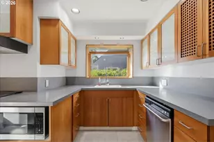 4415 NE Valley View Ln, Vancouver, WA 98663 - Photo 8