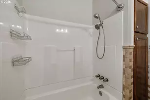 1416 NE Ainsworth St, Portland, OR 97211 - Photo 16