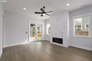 15229 S E Towers Ter, Milwaukie, OR 97267 - Photo 12