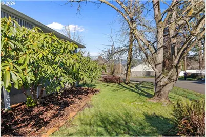 760 SE Birch St, Sweet Home, OR 97386 - Photo 14