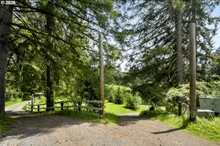 45900 E Haines Rd, Corbett, OR 97019 - Photo 36
