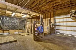 24909 SE Brevi Ln, Eagle Creek, OR 97022 - Photo 34