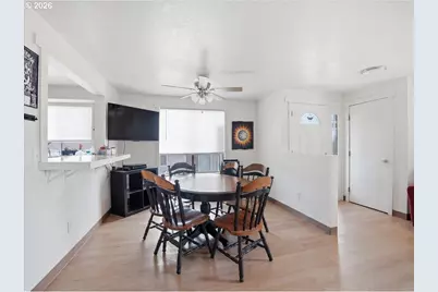 1575 Fircrest Ct SE, Salem, OR 97306 - Photo 10