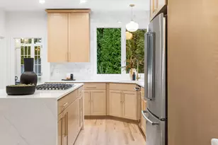 17558 SW Kemmer View Ct, Beaverton, OR 97007 - Photo 4