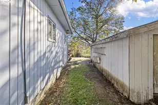 2064 S Myrtle Rd, Myrtle Creek, OR 97457 - Photo 36