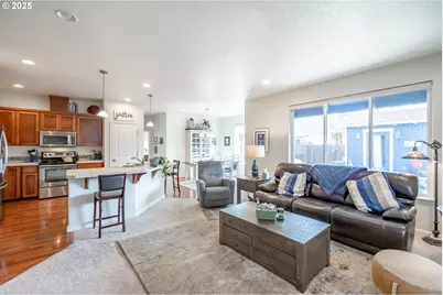 540 Lavender St, Silverton, OR 97381 - Photo 12