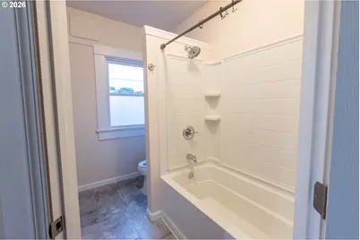 2306 3rd St, Tillamook, OR 97141 - Photo 20