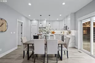 819 Riley Dr, Silverton, OR 97381 - Photo 8