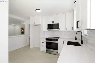8339 SE Bush St, Portland, OR 97266 - Photo 14