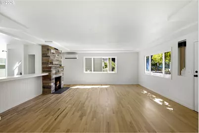 8339 SE Bush St, Portland, OR 97266 - Photo 6