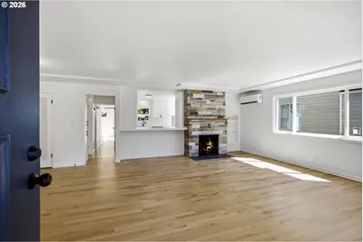 8339 SE Bush St, Portland, OR 97266 - Photo 4