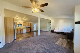 107 Gaddis Ln, Glendale, OR 97442 - Photo 4