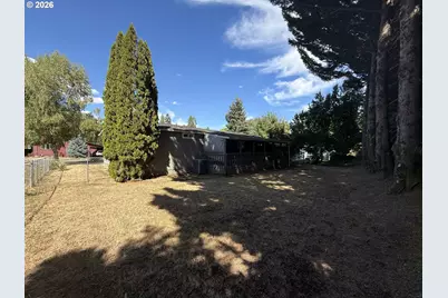 107 Gaddis Ln, Glendale, OR 97442 - Photo 18