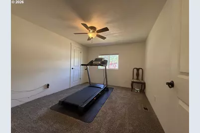 107 Gaddis Ln, Glendale, OR 97442 - Photo 14