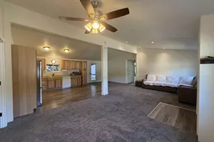 107 Gaddis Ln, Glendale, OR 97442 - Photo 4