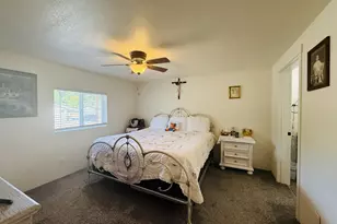 107 Gaddis Ln, Glendale, OR 97442 - Photo 12