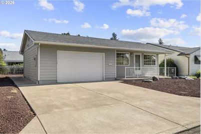 540 W Clackamas Cir, Woodburn, OR 97071 - Photo 2