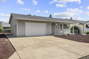 540 W Clackamas Cir, Woodburn, OR 97071 - Photo 2